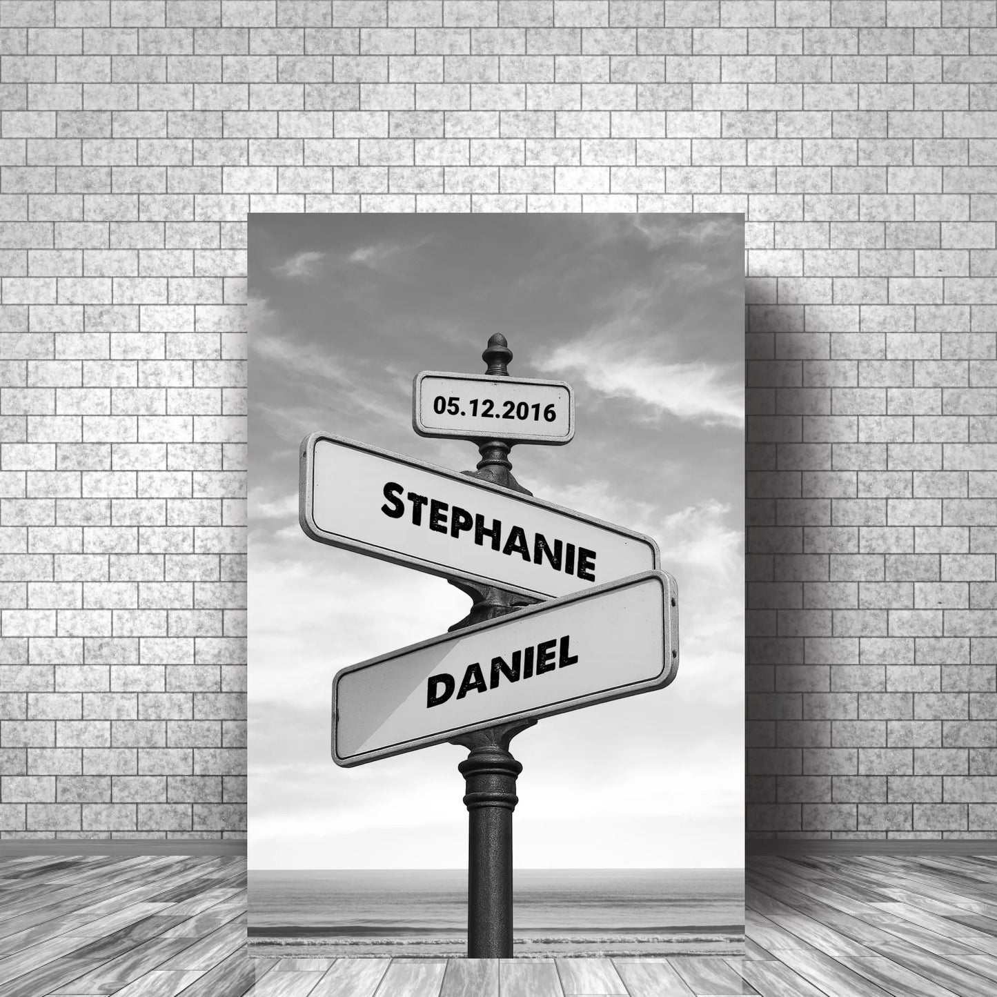 3d-rendu-d-une-toile-vierge-appuyee-contre-un-mur-de-briques