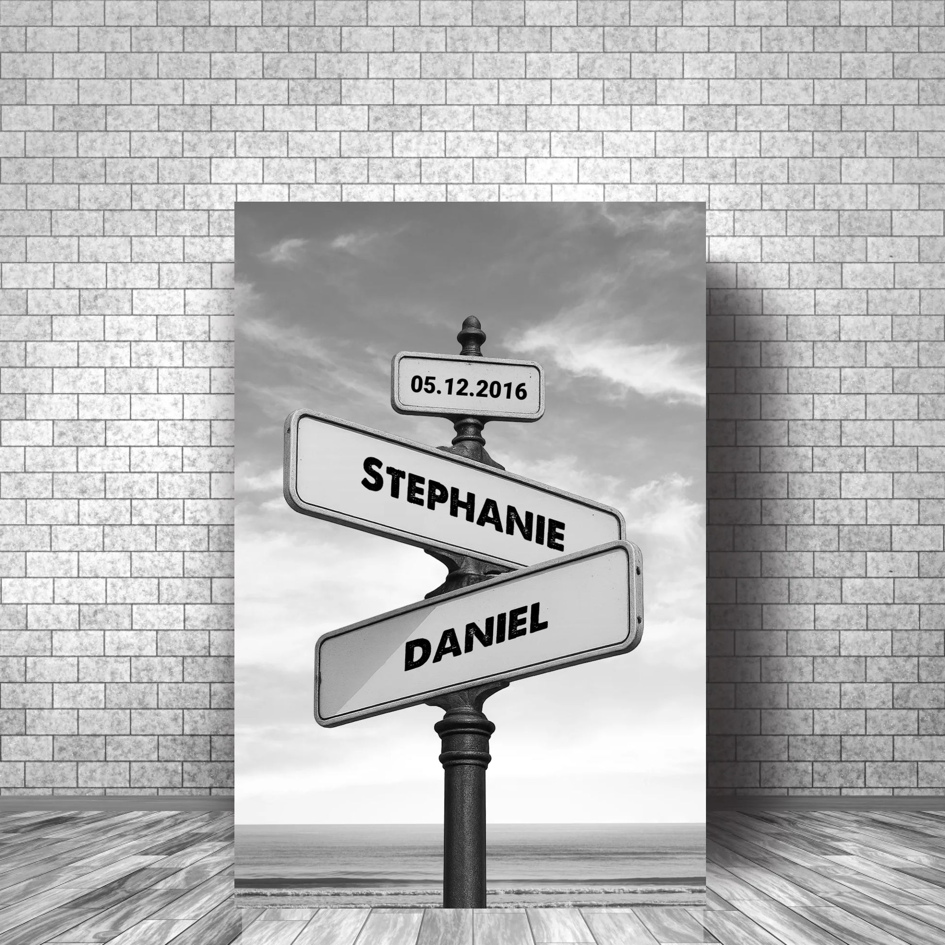 3d-rendu-d-une-toile-vierge-appuyee-contre-un-mur-de-briques